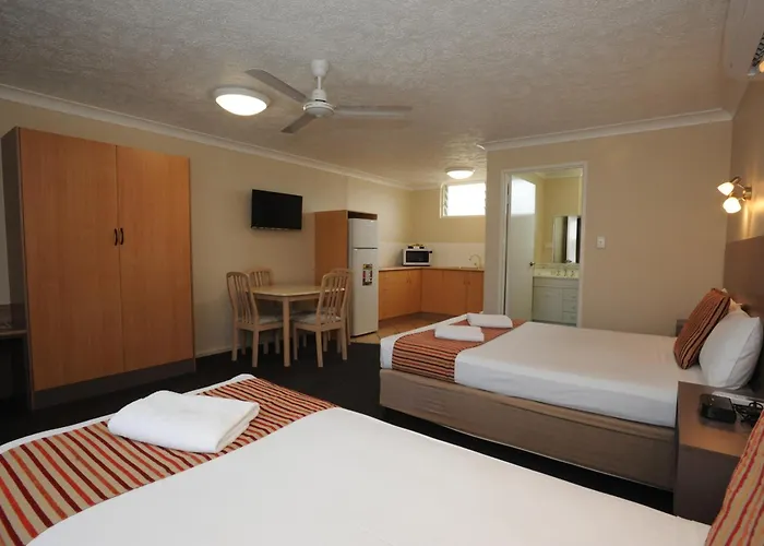 Shoredrive Motel